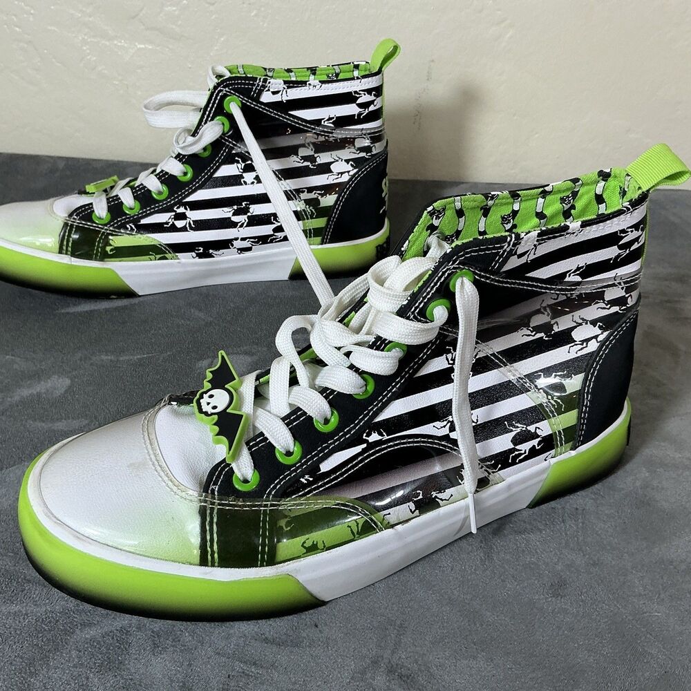 Beetle Juice It’s Show Time Ground Up Sneakers Hightop Shoes 8 Womens 39.5